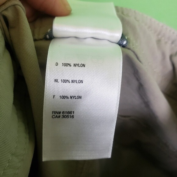 The North Face tan hiking cargo capris size 4 - Picture 3 of 11